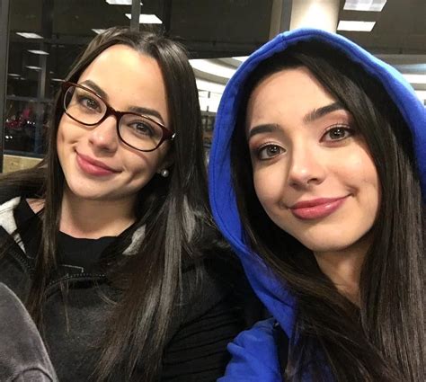 See This Instagram Photo By Veronicamerrell • 30 1k Likes Merrell Twins Veronica And Vanessa