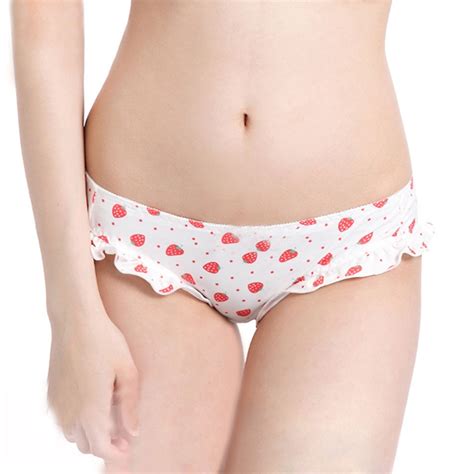 Milk Silk Japanese Style Strawberry Print Girl Panties Low Waist Ruffle Seamless Women Underwear