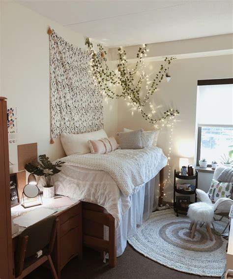 Dorm Room Decor Ideas DECOOMO