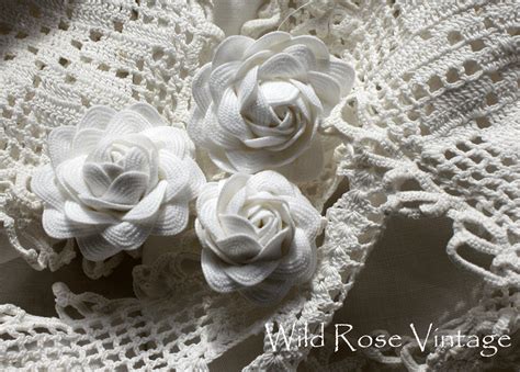 Wild Rose Vintage Rick Rack Roses