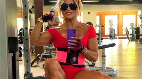 Fit Grandma Andréa Sunshine Goes Viral After Wearing A Bikini To Lift Weights Page 4