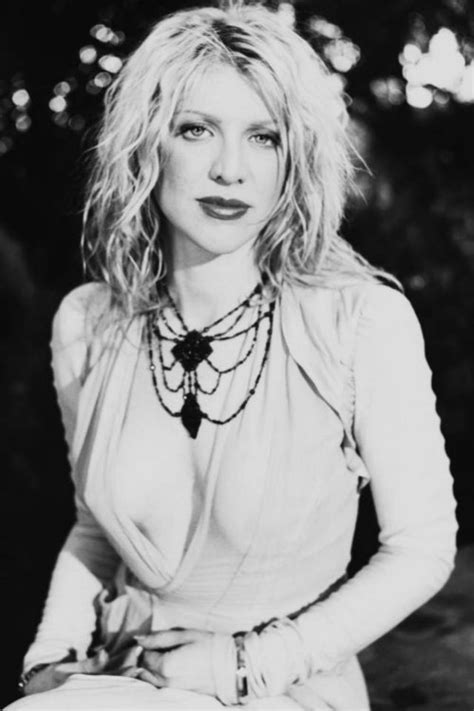 They have one child together. 30 Beautiful Photos of Courtney Love When She Was Young ...