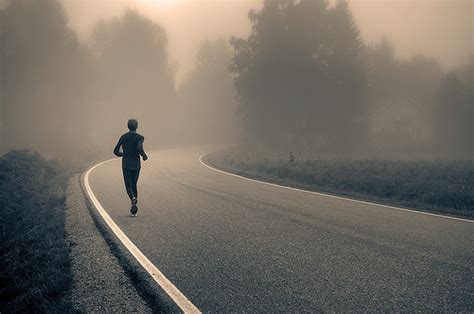 6 Tips To Running In The Morning Fast Running