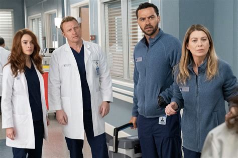 11.01 i must have lost it on the wind. 'Grey's Anatomy' Season 17 Cast: Who's New, Who's Leaving ...