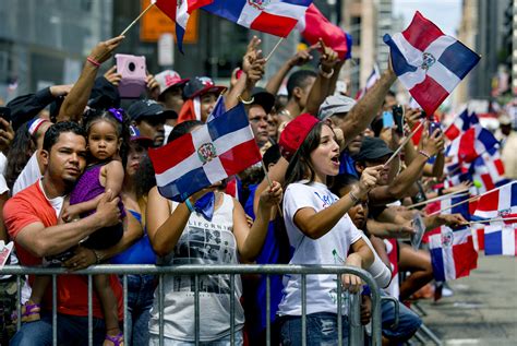 thousands attend dominican day parade in nyc