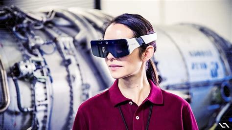 Daqris New Smart Glasses Made Tough For The Manufacturing Sector