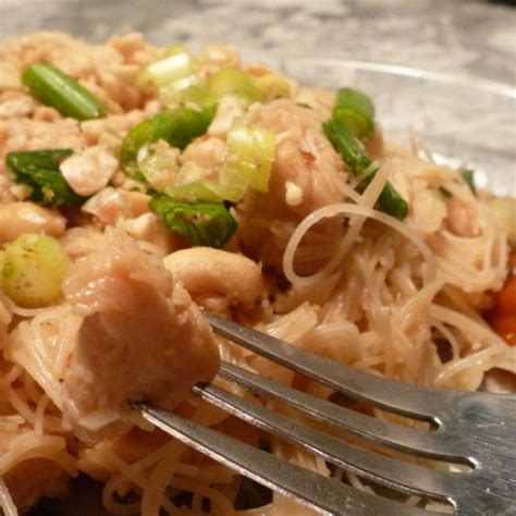 Simple enough to accomplish on a weeknight! Simple Chicken Pad Thai