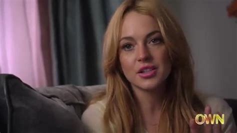 lindsay lohan was a ‘train wreck on the set of 2 broke girls according to an audience member