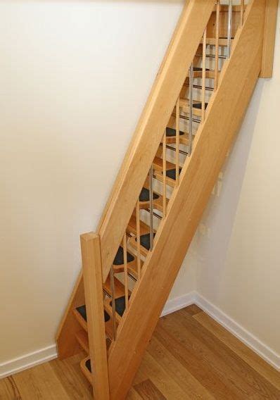 Narrow bannister for attic stairs. Pin de Candace Kirchner en ~Mini Mount~ | Escaleras para ...