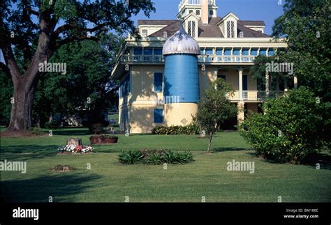 San Francisco Plantation House Hi Res Stock Photography And Images Alamy