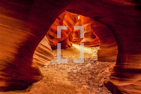 Red Rock Caves And Cliffs — Photo — Lightstock