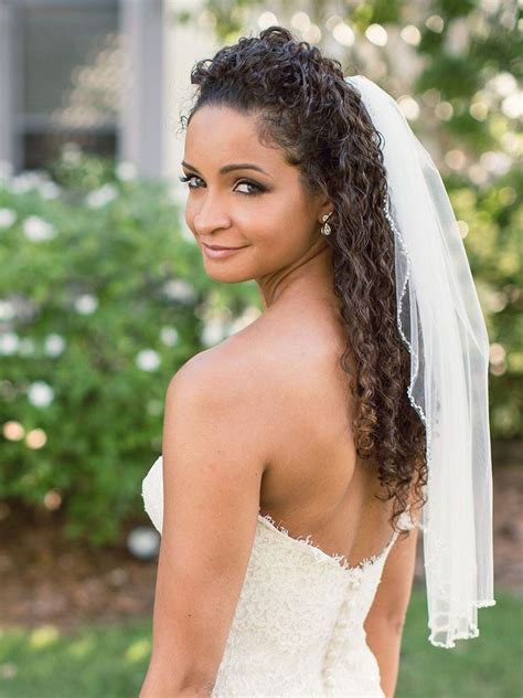 17 Natural Wedding Hairstyles That Are Effortlessly Gorgeous Natural Wedding Hairstyles