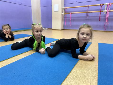 Курсы для девочек от 3-х лет. Секция художественной гимнастики ...