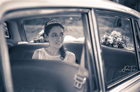 wedding bride in a car wedding photoshoot runcorn july 2… flickr