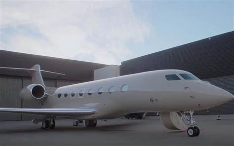 Kim Kardashian Gives Us A New Look Inside Her ‘150 Million Private Jet Supercar Blondie