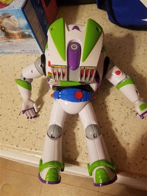 deluxe buzz lightyear action figure with utility belt 1897036993