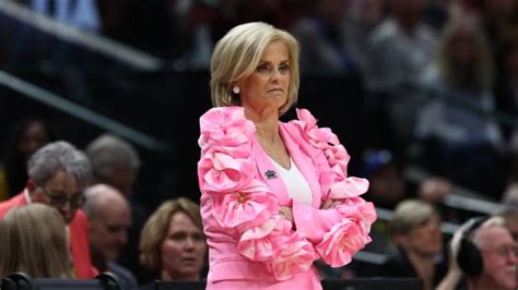 Everyone S Ripping Kim Mulkey For Doubling Down On Her Behavior The