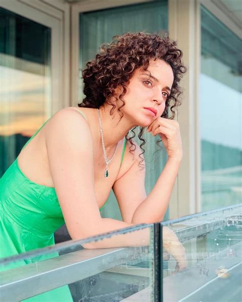 kangana ranaut redefines hotness in these sexy pictures diva is a mood news18