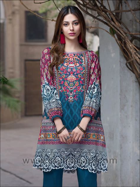 Latest Summer Lawn Kurta Designs 2023 2024 Stitching Styles Pakistani