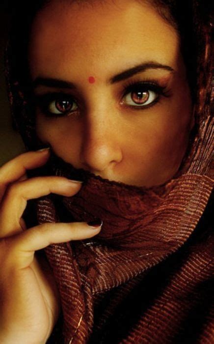 Indian Woman Gorgeous Eyes Beauty Eyes Exotic Women