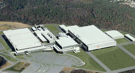 Globalfoundries To Make Apple Chips In New York Fab