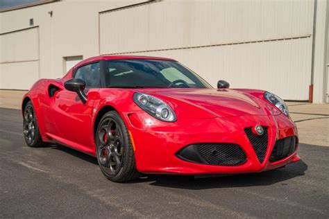 No Reserve 1700 Mile 2015 Alfa Romeo 4c Launch Edition For Sale On Bat Auctions Sold For