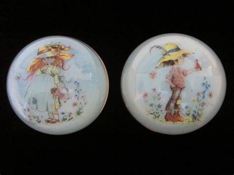 Clair paperweights including maude and bob bird, 1978, maude and bob small bird 1977, maude and bob 1978 teapot ring holder, maude and bob. Antiques.com | Classifieds| Antiques » Antique Glass ...