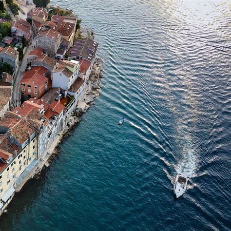 The 15 Most Beautiful Coastal Towns In Italy Coastal Towns Croatia