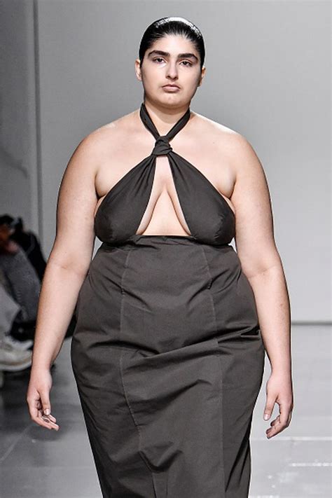 Big Boobs Are Back In Fashion As Models Bare Sensational Curves On