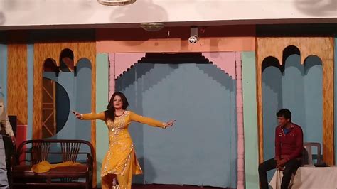 Mastanee Khan New Dance On Sanjham Theater Multan Youtube