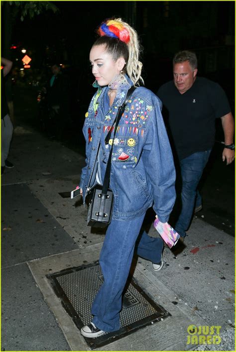 Miley Cyrus Does Double Denim After Snl Rehearsal Photo 3474044