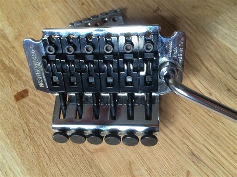 Washburn 600stakeuchi Trs 101 Tremolo For Electric Guitar Studs