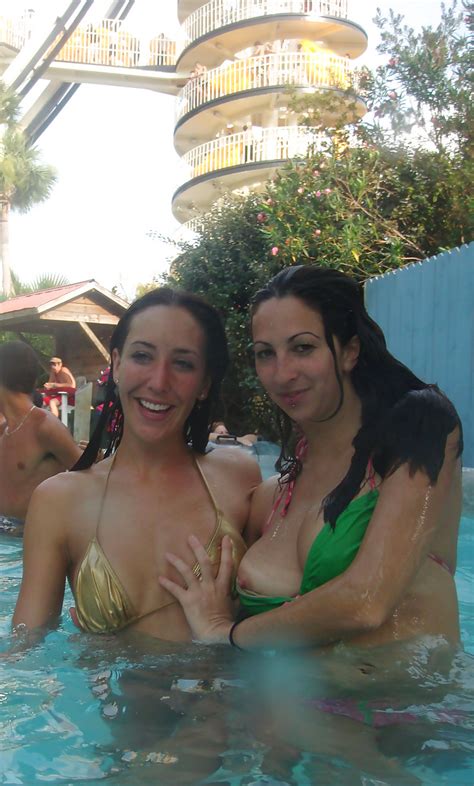 Bikini Swimming Pool Fun Leisure Foto Porno Eporner