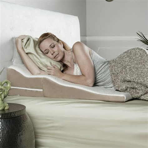Avana Contoured Bed Wedge Support Pillow With Gel Infused Memory Foam