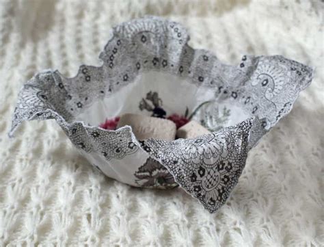 15 Ultra Easy Crafts Made With Handkerchiefs