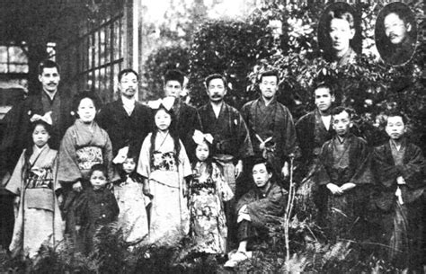 Examples of 自殺,じさつ in a sentence. 漱石の孫娘（姉） - 森の踏切番日記