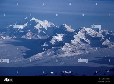 Mount Logan Highest Mountain Of Canada Saint Elias Range Kluane