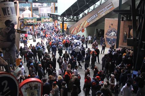 Play Ball Windsorites Take In Detroit Tigers Opening Day Cbc News