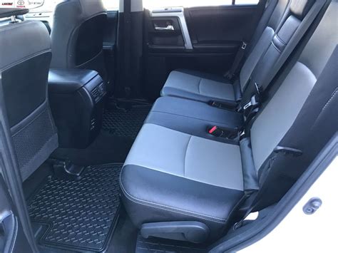 The 2019 toyota 4runner interior makes it a great choice for any family with a taste for adventure! Laking Toyota | 2019 Toyota 4Runner SR5 4X4 3rd ROW SEATING ÒFF ROAD DELIGHT | #27443A