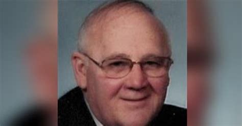 Robert J Bob Lyons Obituary Visitation And Funeral Information