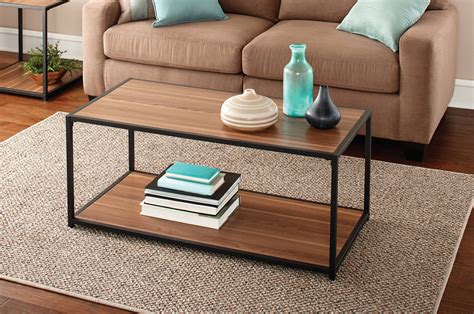 Model meja tamu minimalis dari kayu. 20 Desain Meja Ruang Tamu Minimalis Terbaru 2021 | Dekor Rumah