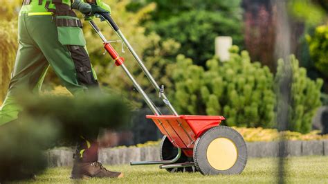 How Many Times Should I Fertilize My Lawn In Pennsylvania This Fall