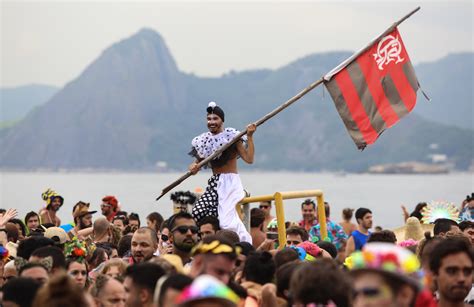 Flamengo 1 x 0 vasco * fla campeão da taça rio e carioca de 1978. Taça Guanabara embala Carnaval dos rubro-negros Brasil ...