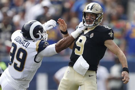 How Long Is Drew Brees Out For Saints Qb Concerned Over Thumb Injury
