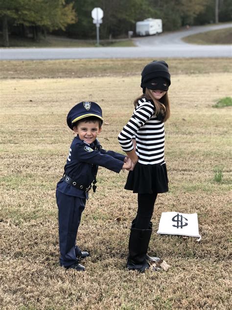 Cops And Robbers Halloween Costumes Family Halloween Costumes Cops And Robbers