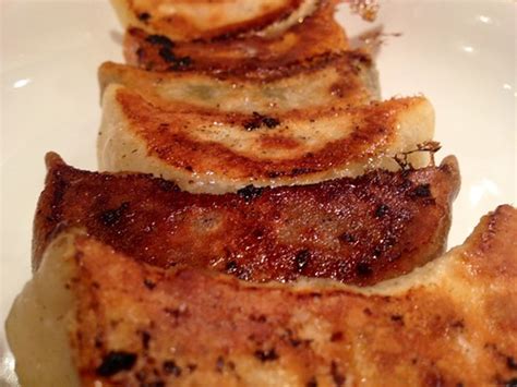 3dビッグデータデジタルトンネル正方形、未来的なマトリックス。 4k00:12innovation online trading stock market resection business meeting brainstorm ideas financial project business man entreprener analyzing data success strategy 3dグラフとチャートのアニメーションred 8 k. 大阪餃子通信：船場『餃子工房 ドドンパ酒場』でオヤジが ...