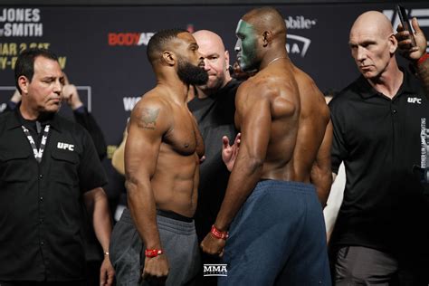 We could see plenty of slow moments in this one, or stalemates against the fence in the clinch that have the crowd booing and dana white tyron woodley by unanimous decision. Why in the world are people asking Darren Till to go to ...