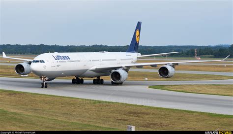 D Aihh Lufthansa Airbus A340 600 At Munich Photo Id 1223673