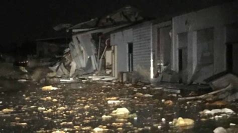Tornado Touches Down In Tulsa Oklahoma At Least 25 People Injured In