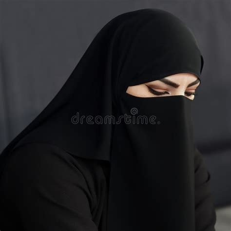 Muslim Woman In Niqab Qatar Editorial Image Image Of Girl Beauty